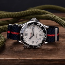 Nato Premium PVD Nylon Strap – Kronokeeper – Olive Green and Red