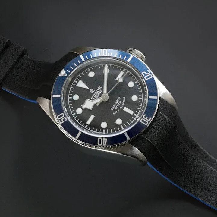 RubberB bracelet T800 pour Tudor Noir/Bleu - détail