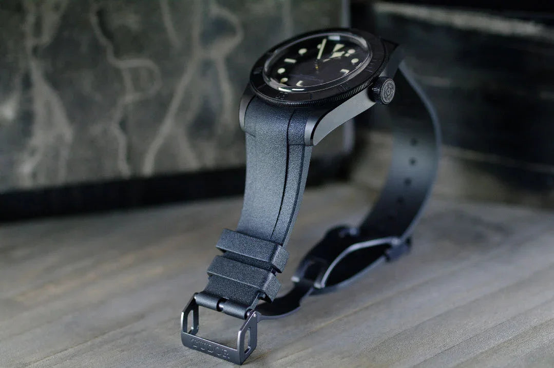 RubberB bracelet T805 pour Tudor Noir - détail
