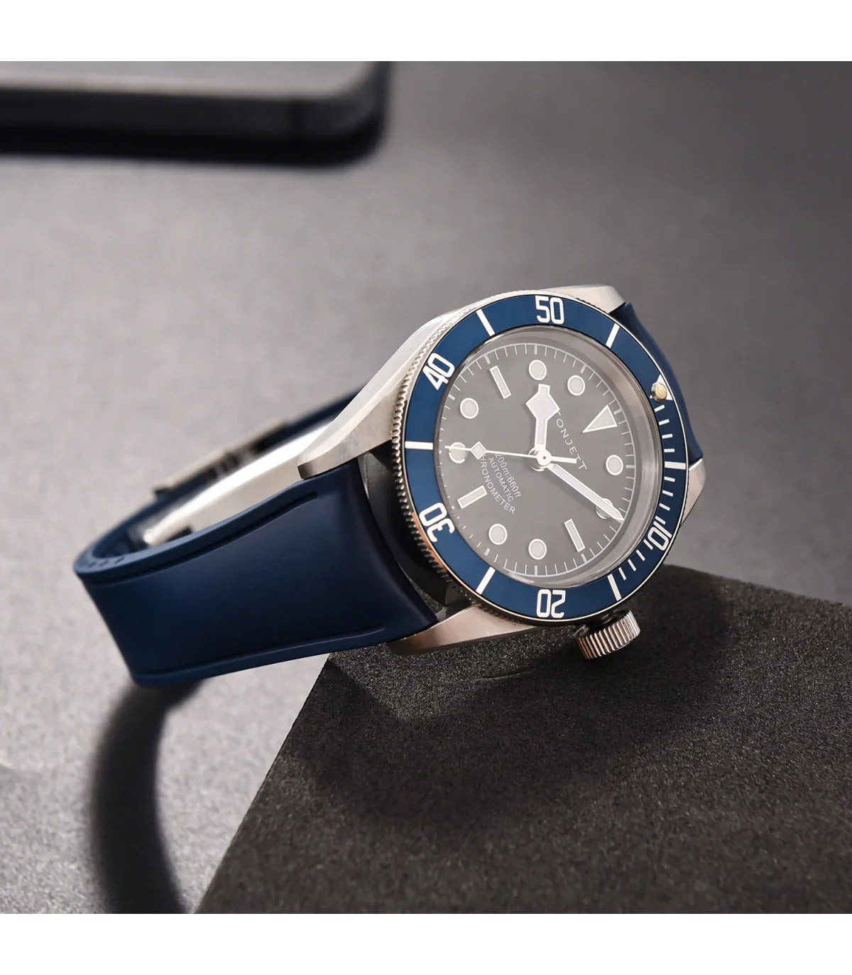 Bracelet incurvé en caoutchouc avec boucle déployante – KronoKeeper – Rouge - vue 8