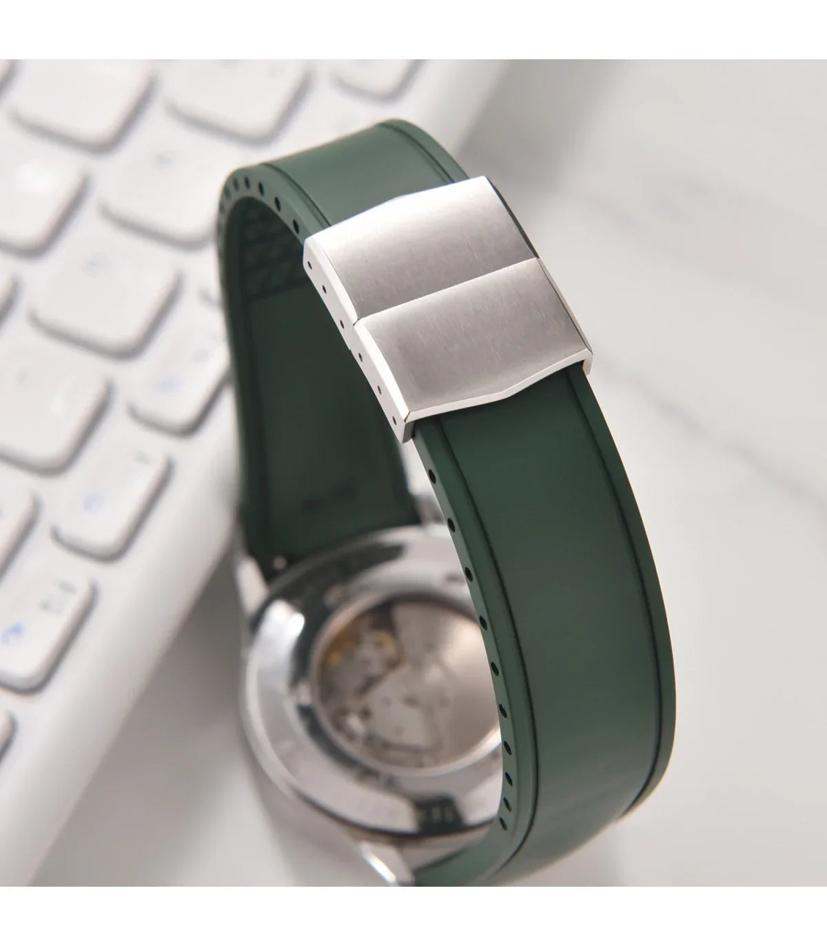 Bracelet incurvé en caoutchouc avec boucle déployante – KronoKeeper – Rouge - vue 12